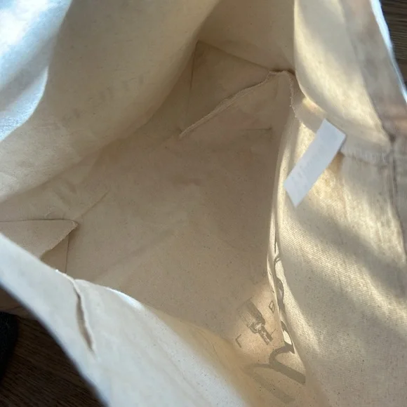 FREE with purchase! Dillon’s Tote Bag new without tags - Picture 4 of 5